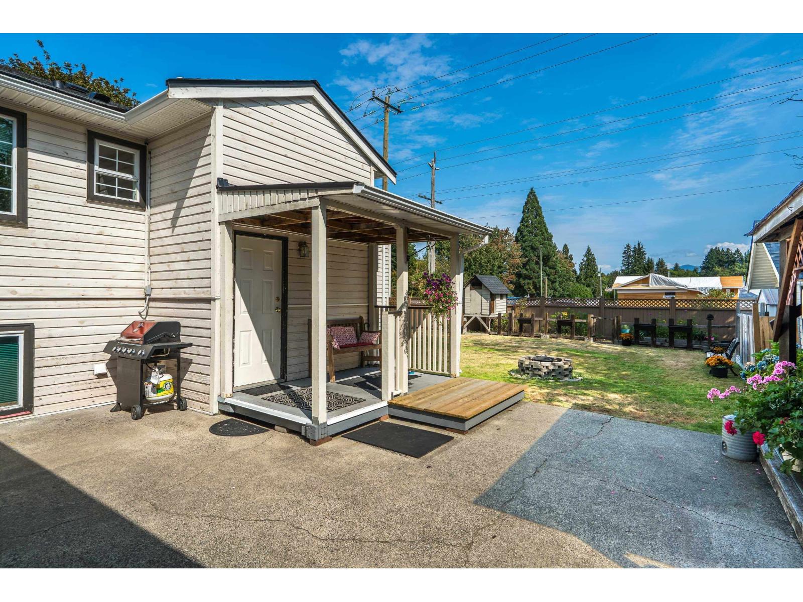 8992 Royal Street, Langley, British Columbia  V1M 2R9 - Photo 27 - R3161383