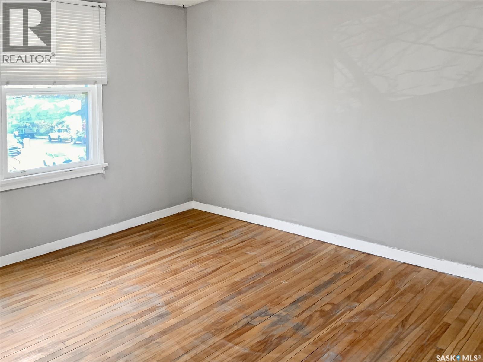 301 Cheadle Street E, Swift Current, Saskatchewan  S9H 1G5 - Photo 23 - SK047441