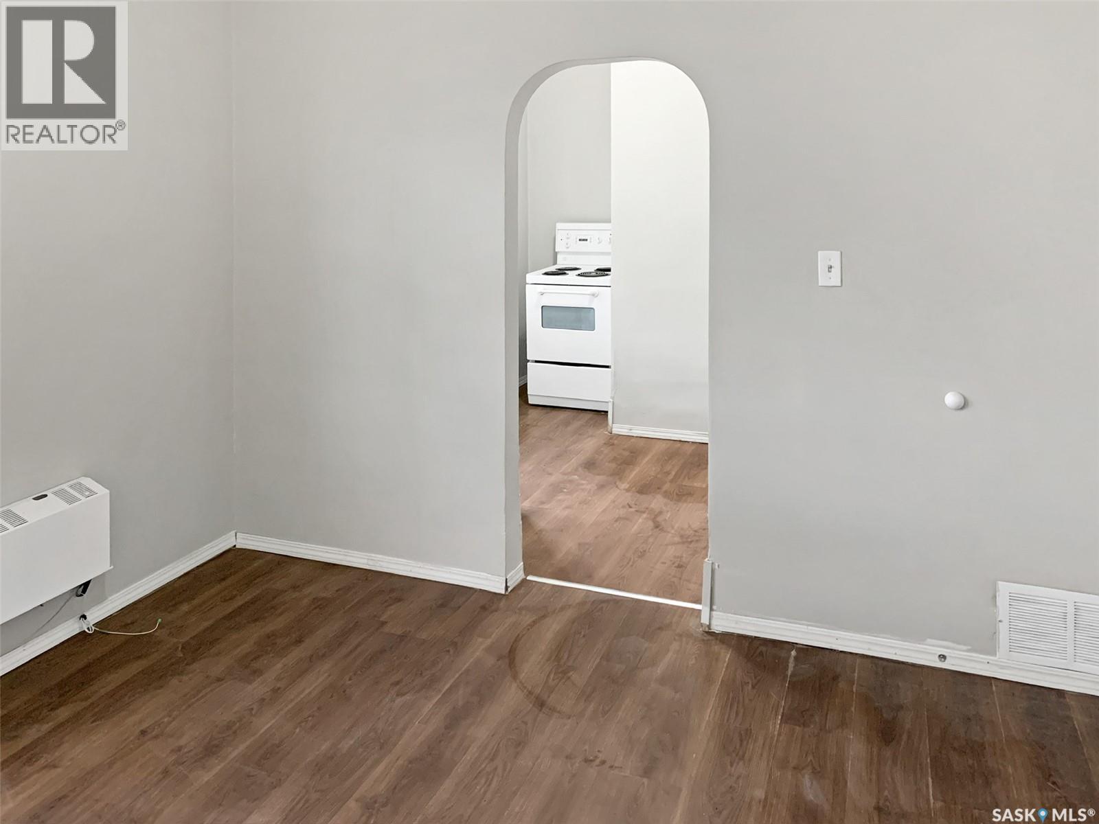301 Cheadle Street E, Swift Current, Saskatchewan  S9H 1G5 - Photo 25 - SK047441