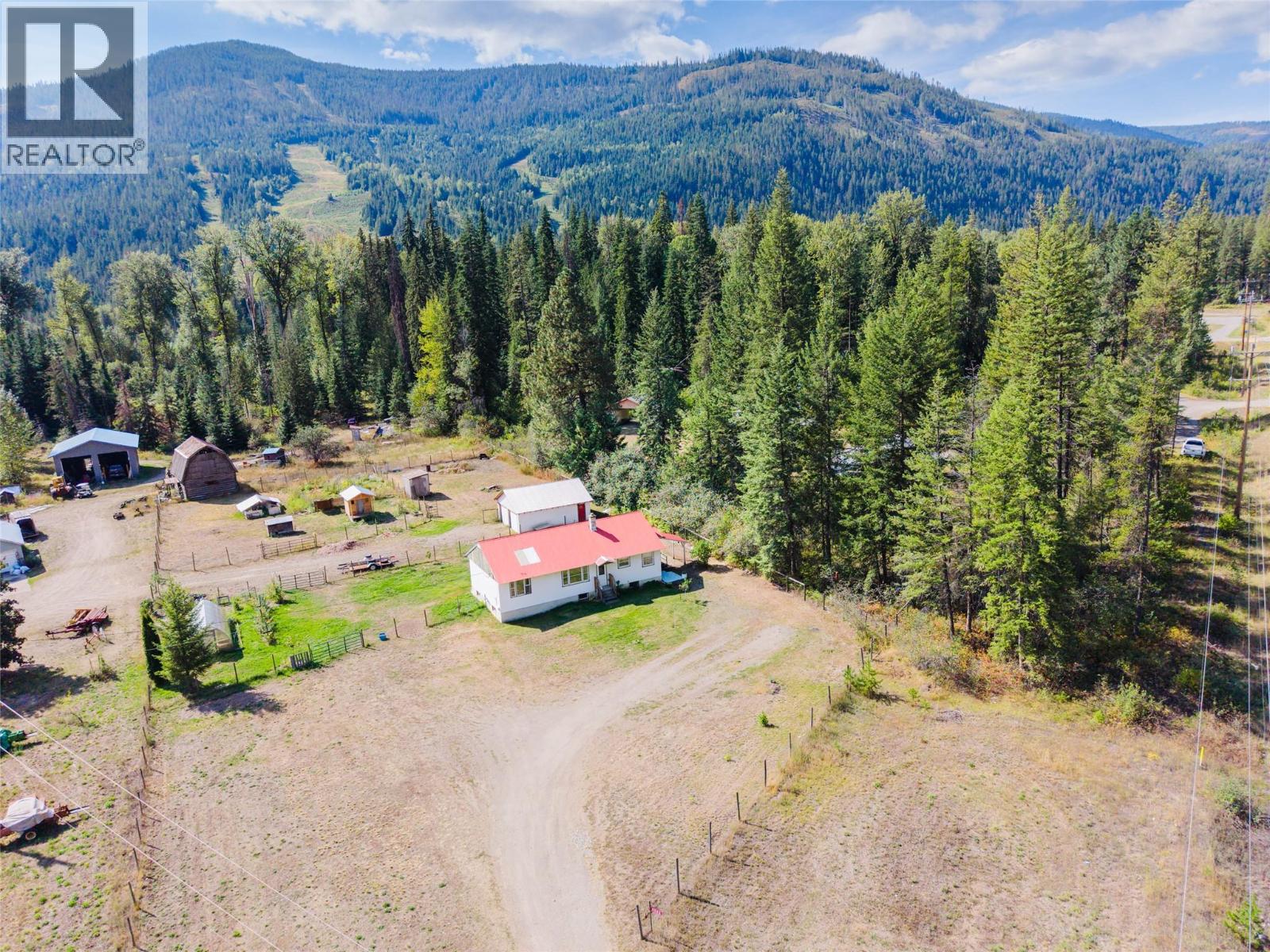 6352 Highway 3 Highway, Salmo, British Columbia  V0G 1Z0 - Photo 24 - 10399408