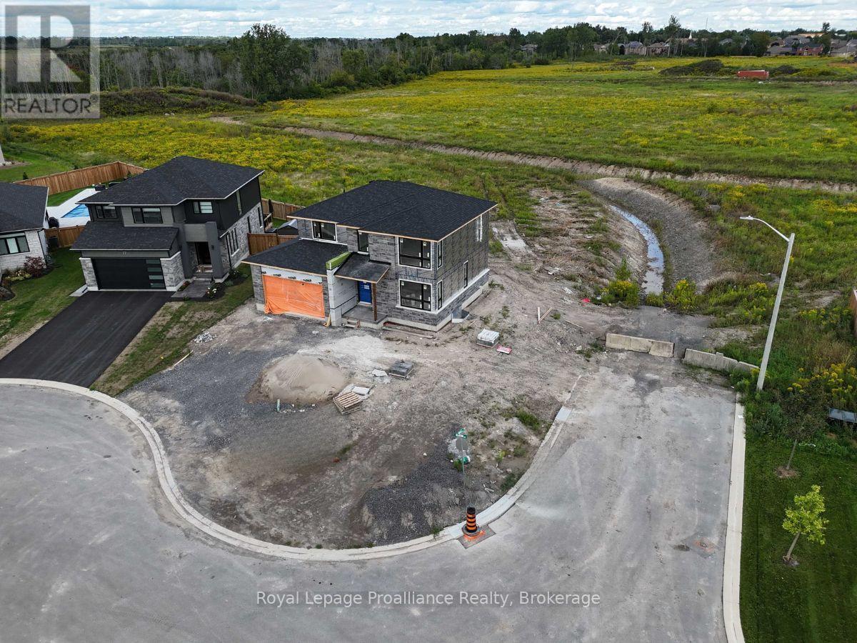 15 Horton Court, Belleville, Ontario  K8P 0G7 - Photo 5 - X13014608