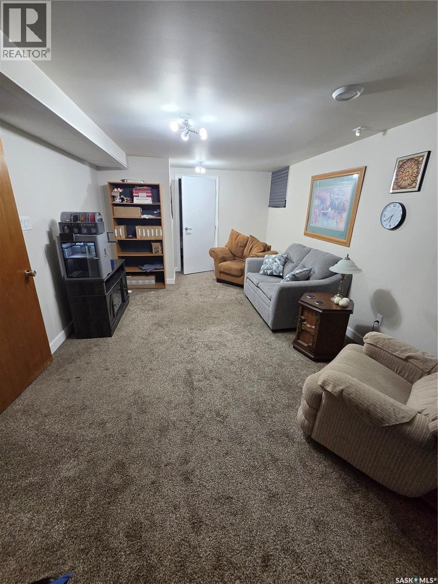 60 Bradbrooke Drive, Yorkton, Saskatchewan  S3N 2K1 - Photo 14 - SK047376