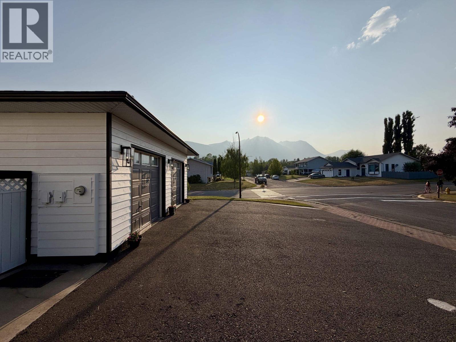 1411 Driftwood Crescent, Smithers, British Columbia  V0J 2N0 - Photo 6 - R3148888
