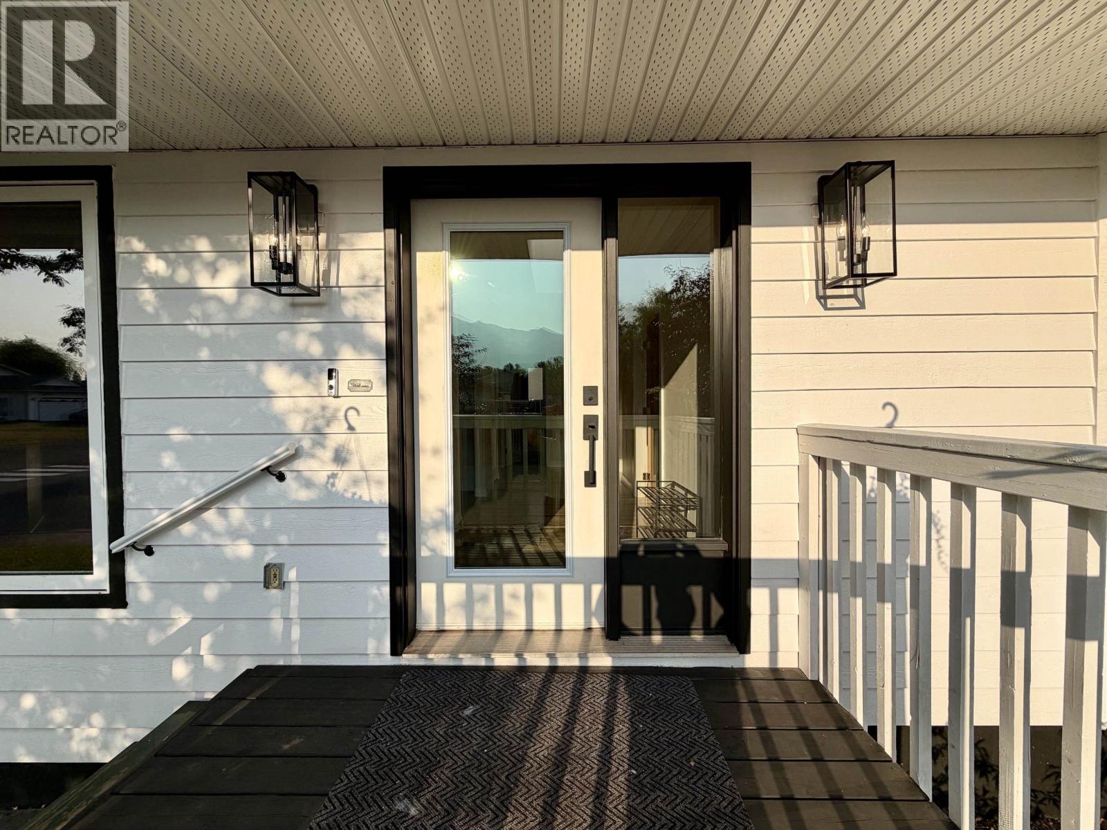 1411 Driftwood Crescent, Smithers, British Columbia  V0J 2N0 - Photo 10 - R3148888