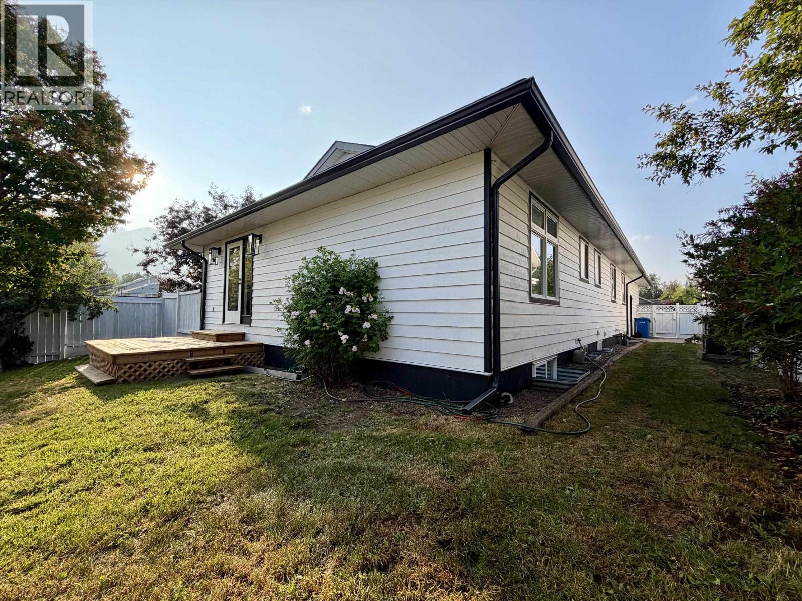 1411 Driftwood Crescent, Smithers, British Columbia  V0J 2N0 - Photo 33 - R3148888