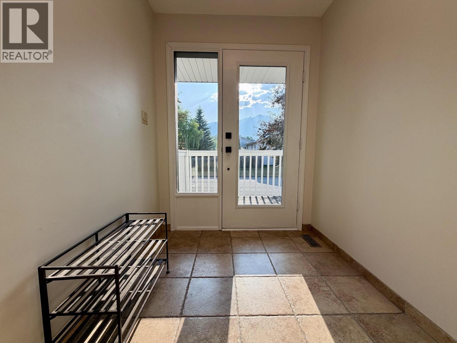 1411 Driftwood Crescent, Smithers, British Columbia  V0J 2N0 - Photo 11 - R3148888