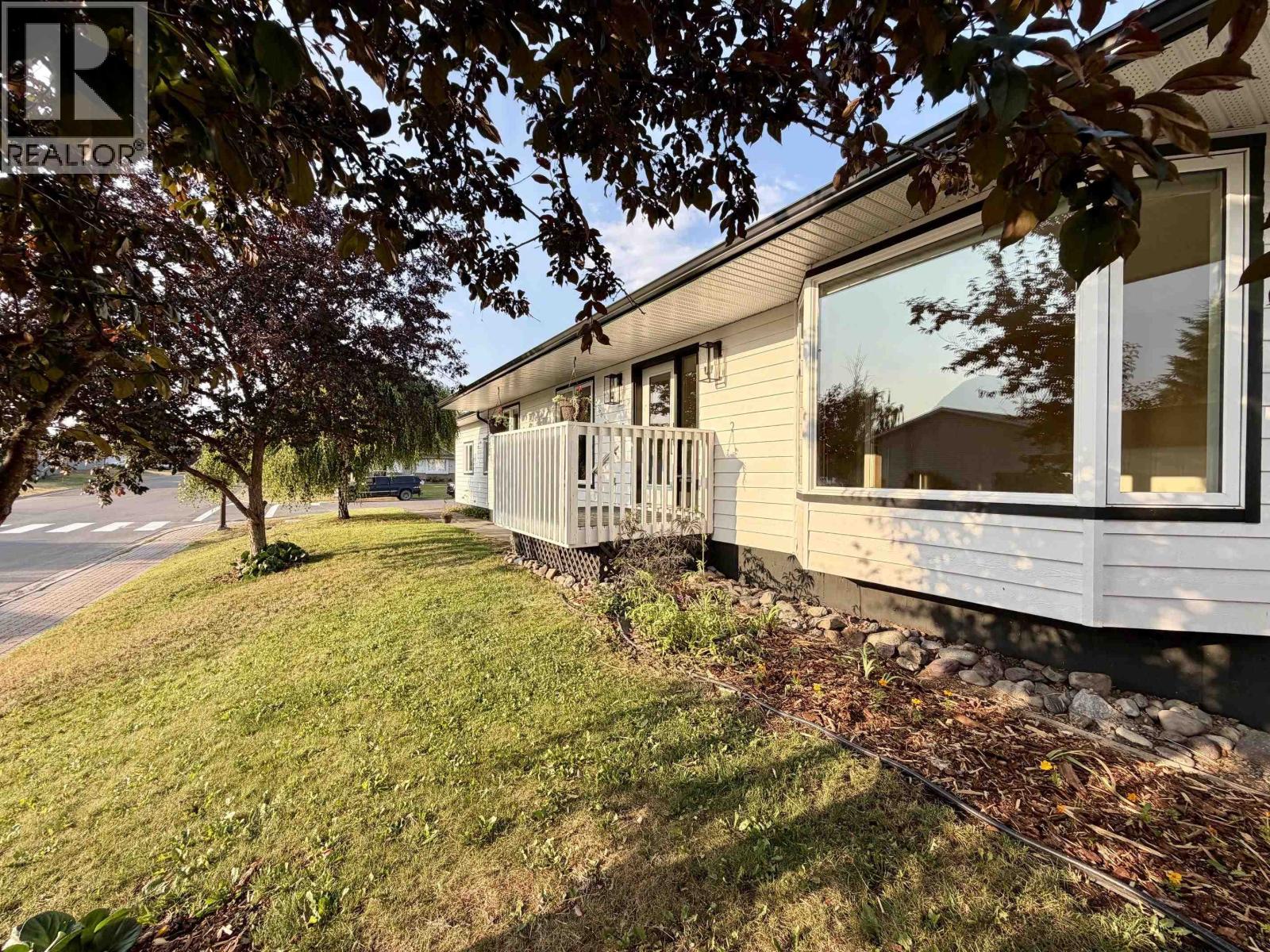 1411 Driftwood Crescent, Smithers, British Columbia  V0J 2N0 - Photo 9 - R3148888