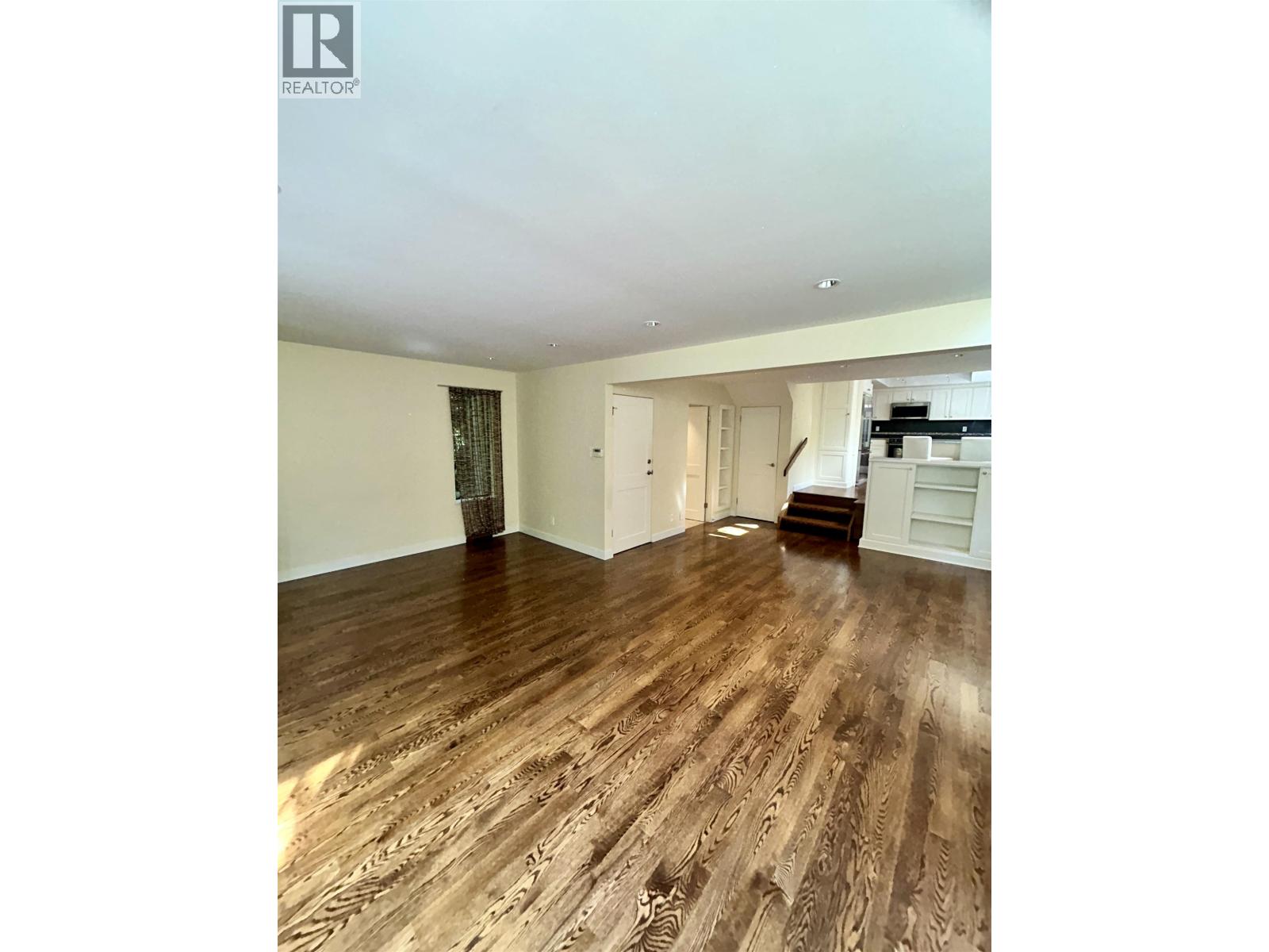 5639 White Pine Lane, North Vancouver, British Columbia  V7R 4S1 - Photo 11 - R3161599