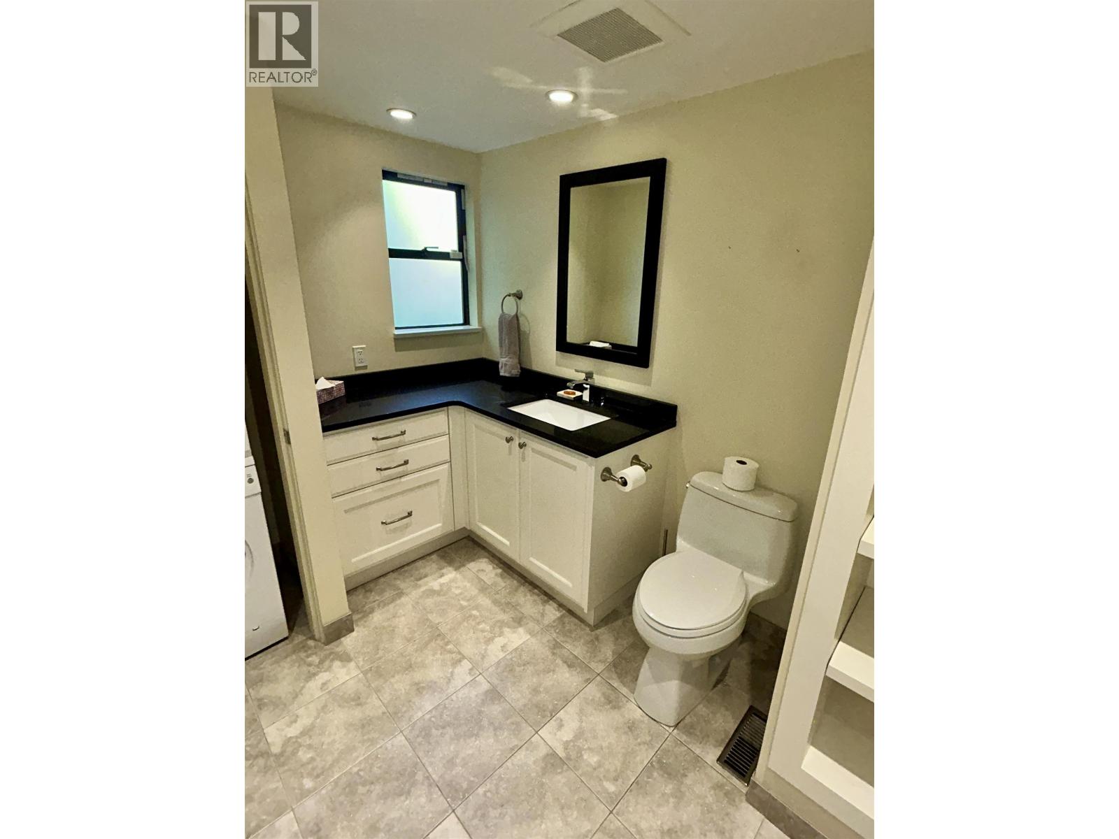 5639 White Pine Lane, North Vancouver, British Columbia  V7R 4S1 - Photo 16 - R3161599
