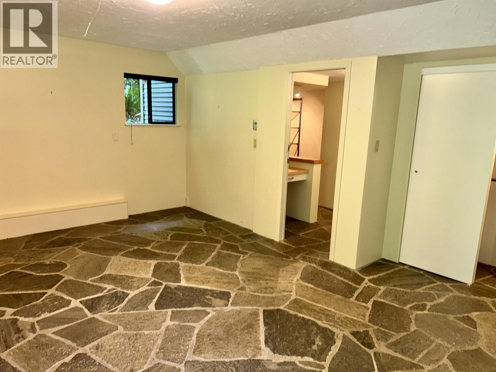 5639 White Pine Lane, North Vancouver, British Columbia  V7R 4S1 - Photo 26 - R3161599