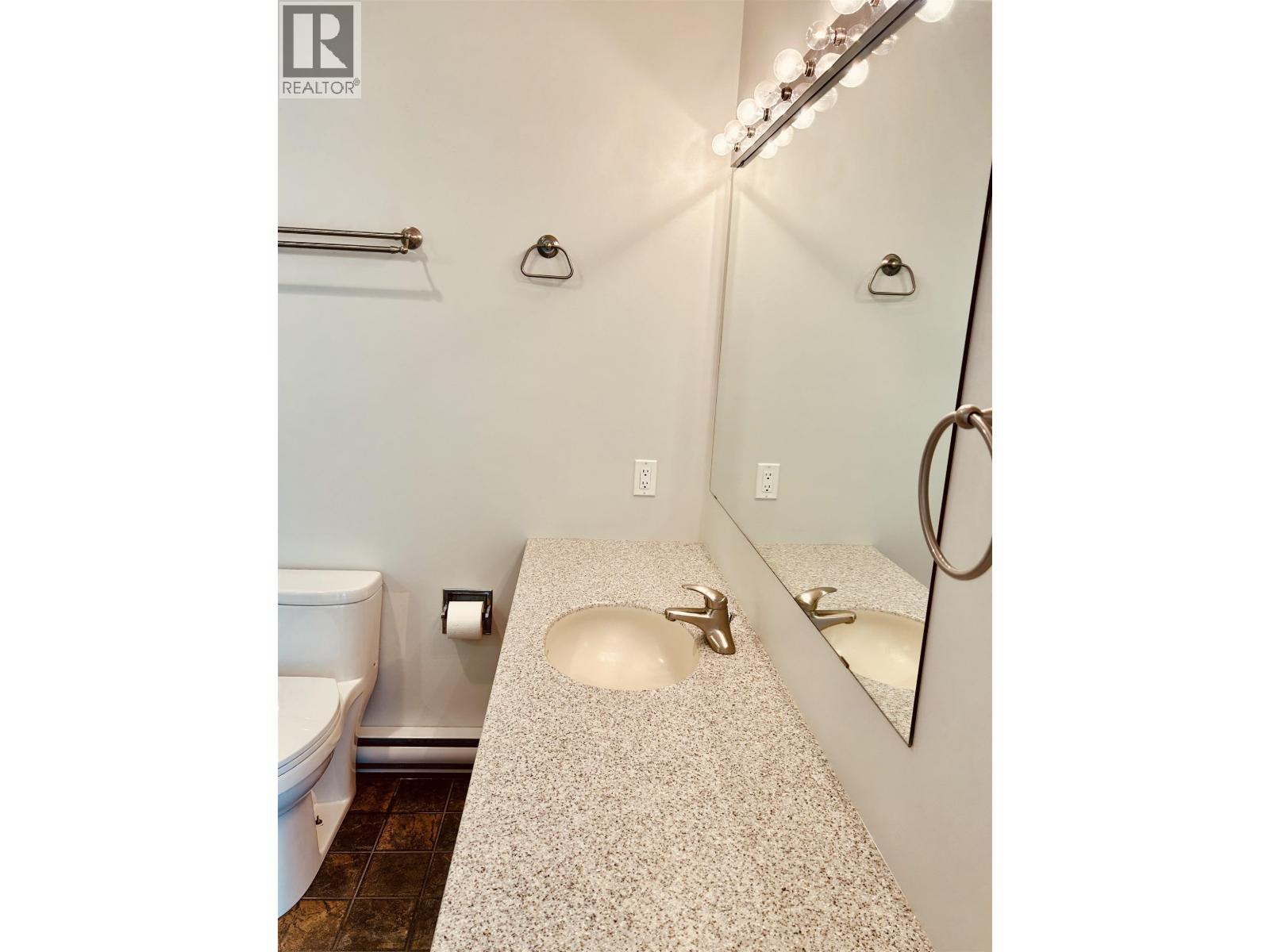 5639 White Pine Lane, North Vancouver, British Columbia  V7R 4S1 - Photo 35 - R3161599