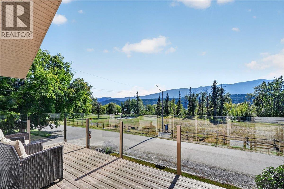1808 Tretheway Road, Windermere, British Columbia  V0B 2L2 - Photo 6 - 10398798