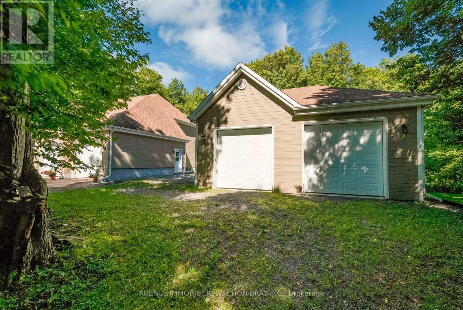 20233 Maple Road, South Glengarry, Ontario K0C 2J0 - Photo 4 - X13747034