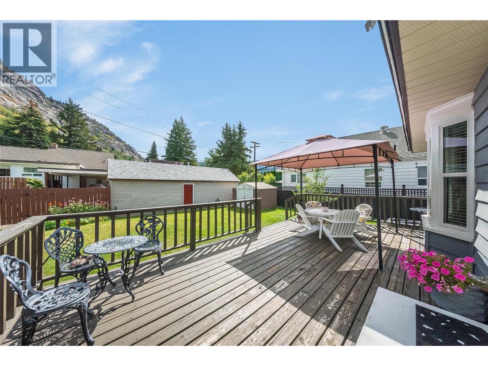 204 Diana Crescent, Trail, British Columbia  V1R 1A3 - Photo 38 - 10399688