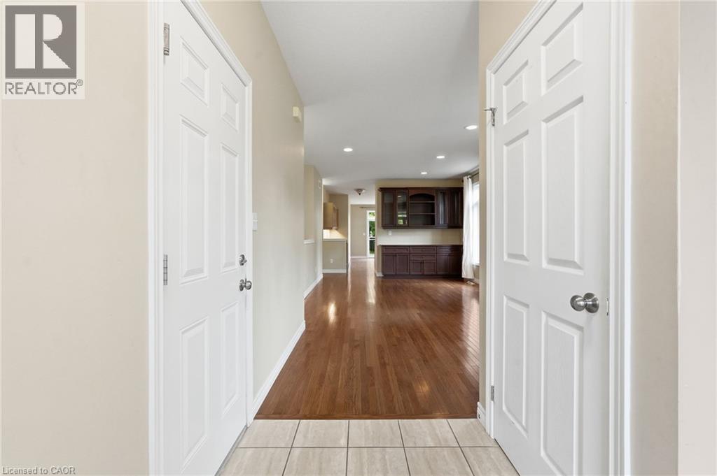 33 Norma Crescent, Guelph, Ontario  N1E 7M4 - Photo 6 - 40860687