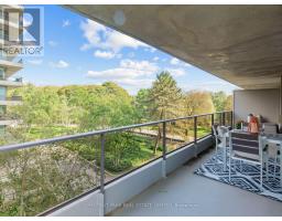 401 - 10 AVOCA AVENUE, Toronto, Ontario