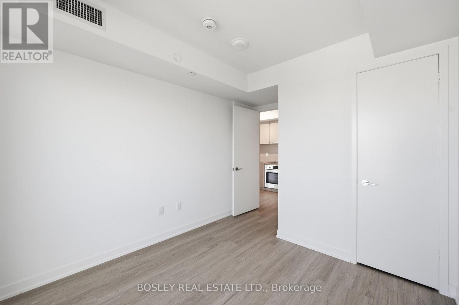 2302 - 15 David Salomon Drive, Toronto, Ontario  M3C 0T2 - Photo 18 - C13746972