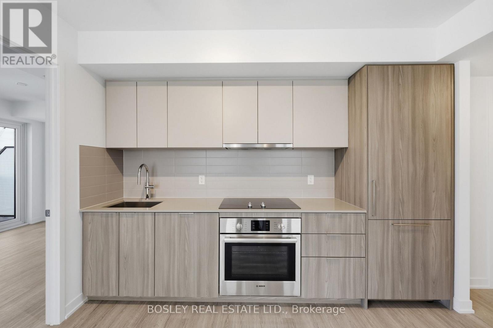 2302 - 15 David Salomon Drive, Toronto, Ontario  M3C 0T2 - Photo 4 - C13746972