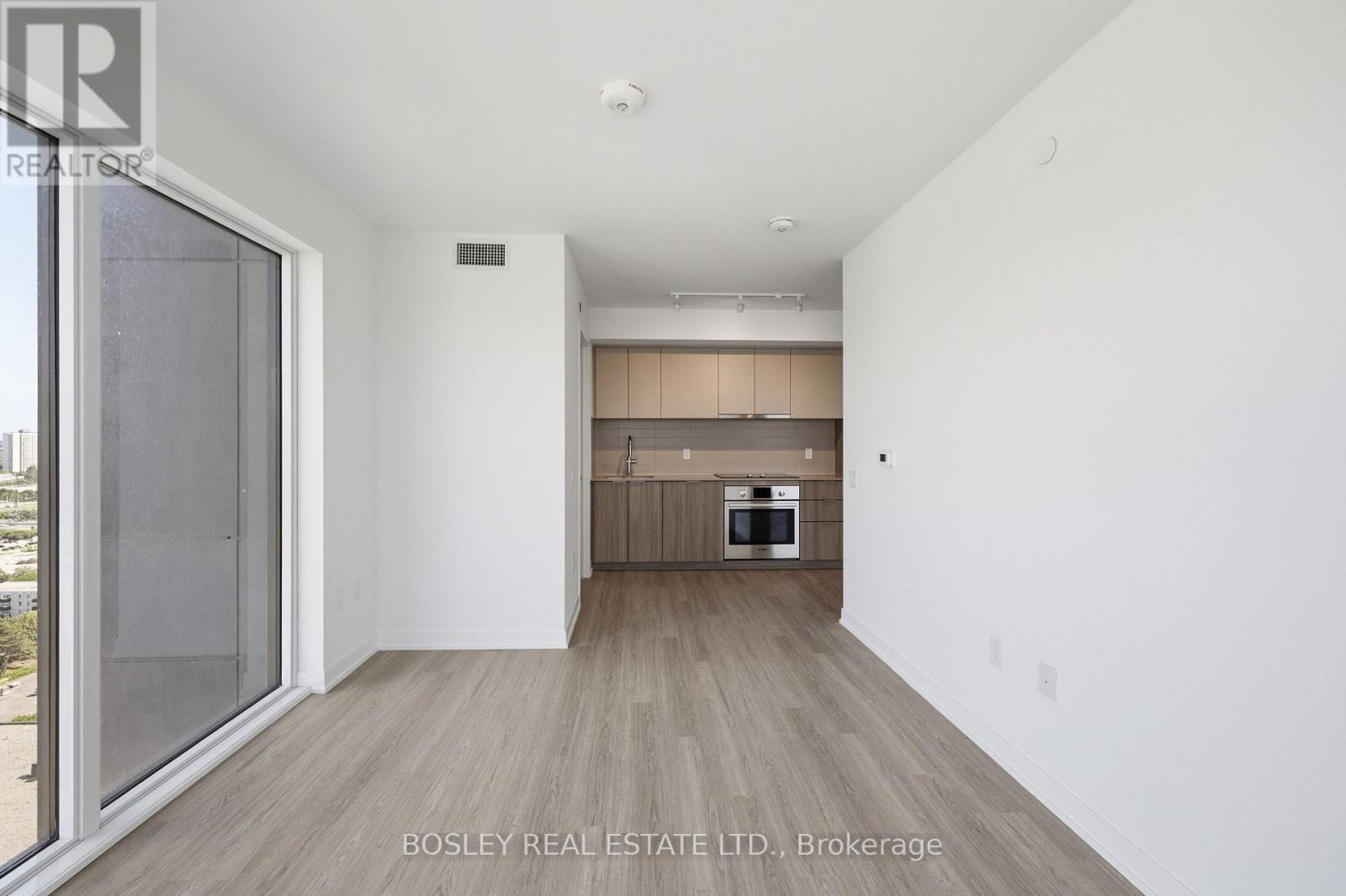 2302 - 15 David Salomon Drive, Toronto, Ontario  M3C 0T2 - Photo 5 - C13746972