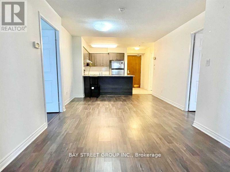 818 - 35 Hollywood Avenue, Toronto, Ontario  M2N 0A9 - Photo 3 - C13746986