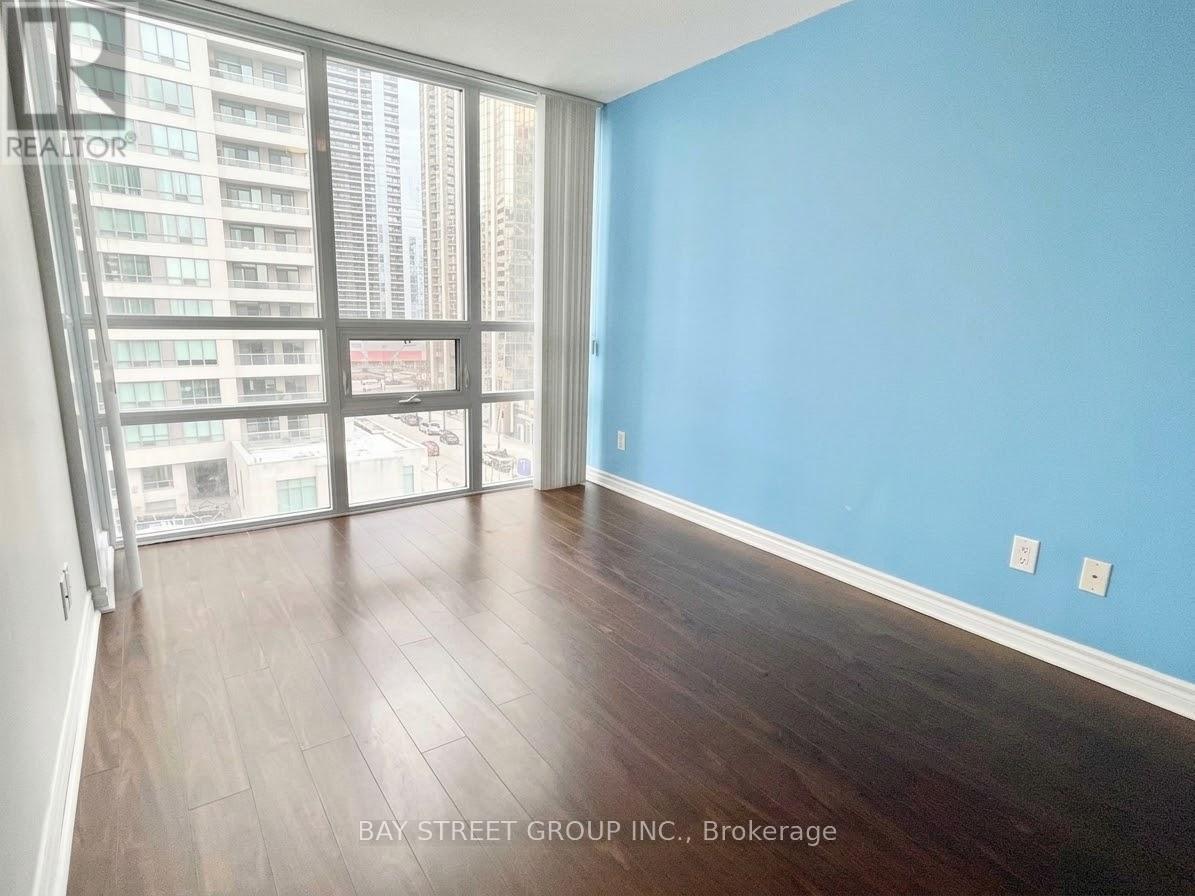 818 - 35 Hollywood Avenue, Toronto, Ontario  M2N 0A9 - Photo 5 - C13746986