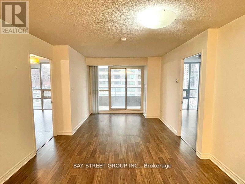 818 - 35 Hollywood Avenue, Toronto, Ontario  M2N 0A9 - Photo 6 - C13746986