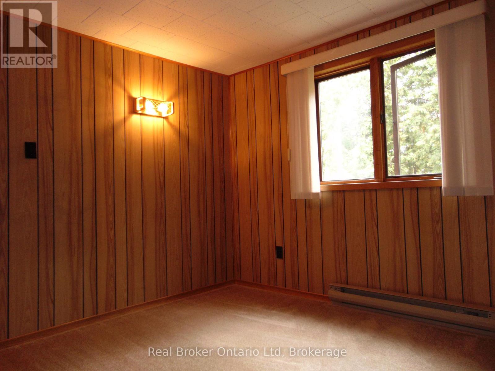 14 Emerson Avenue S, South Bruce Peninsula, Ontario  N0H 2G0 - Photo 13 - X13746898