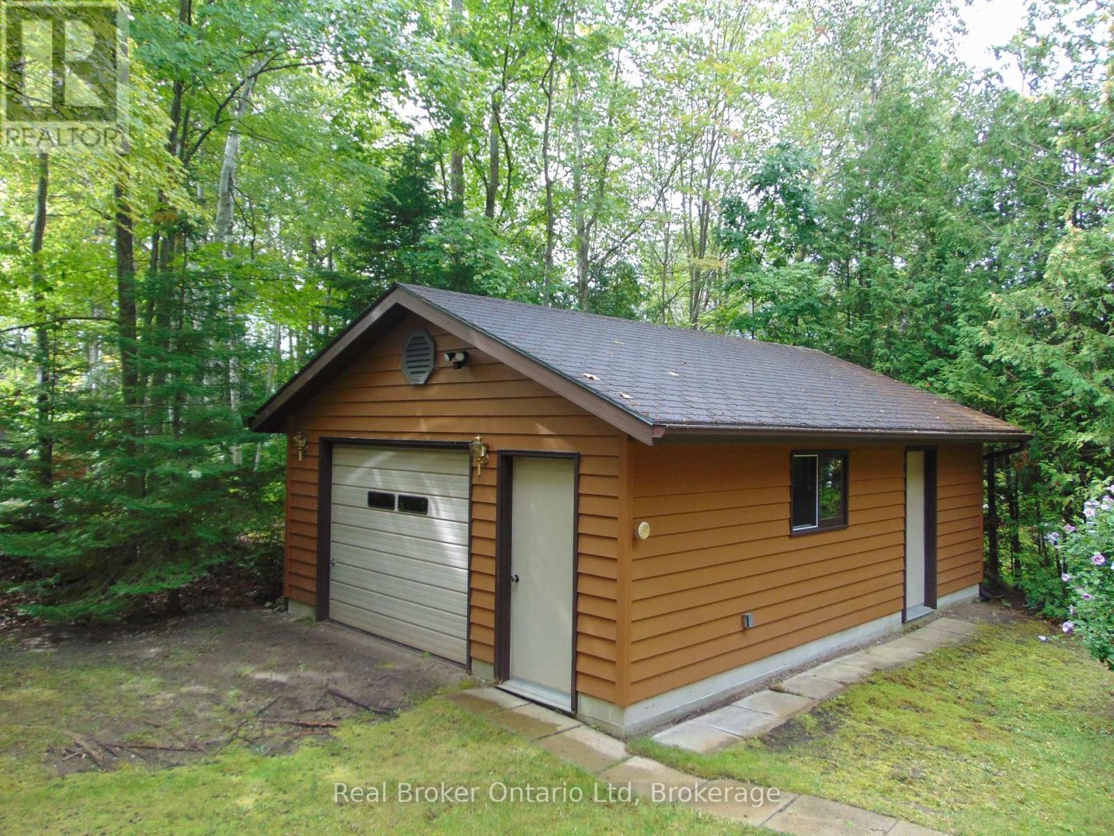 14 Emerson Avenue S, South Bruce Peninsula, Ontario  N0H 2G0 - Photo 15 - X13746898