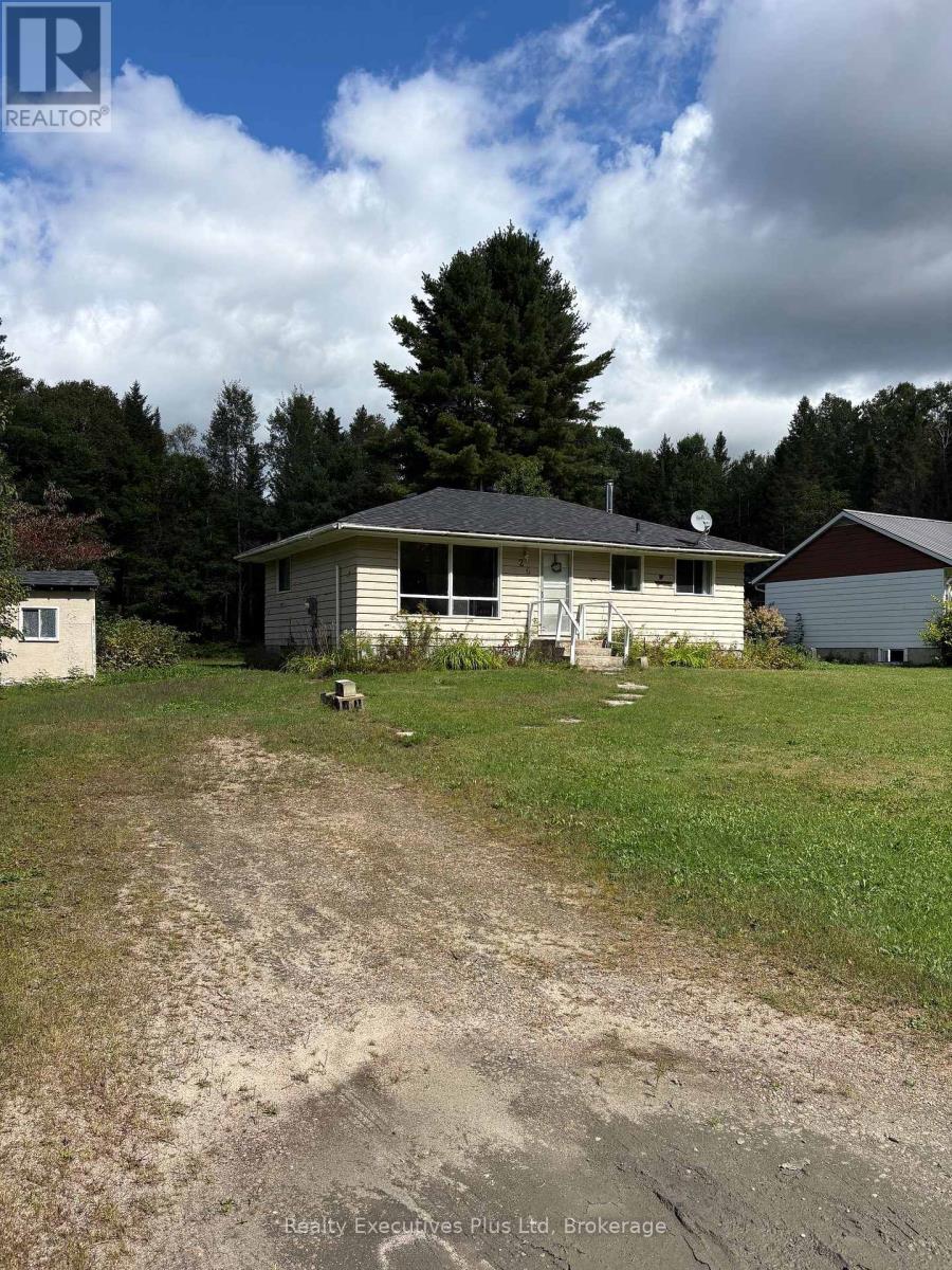 26 High Street W, Strong, Ontario P0A 1Z0 - Photo 2 - X13746944