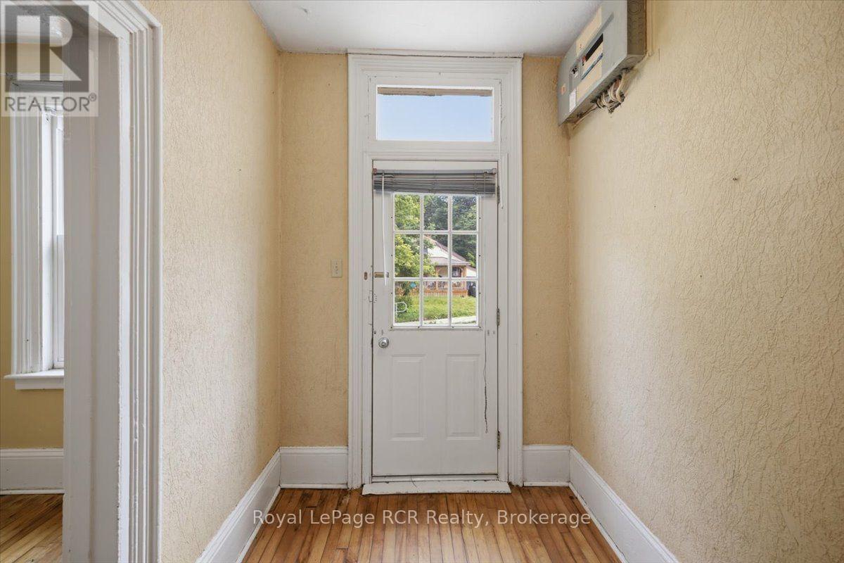 565 7th A Street E, Owen Sound, Ontario  N4K 1K4 - Photo 2 - X13747004