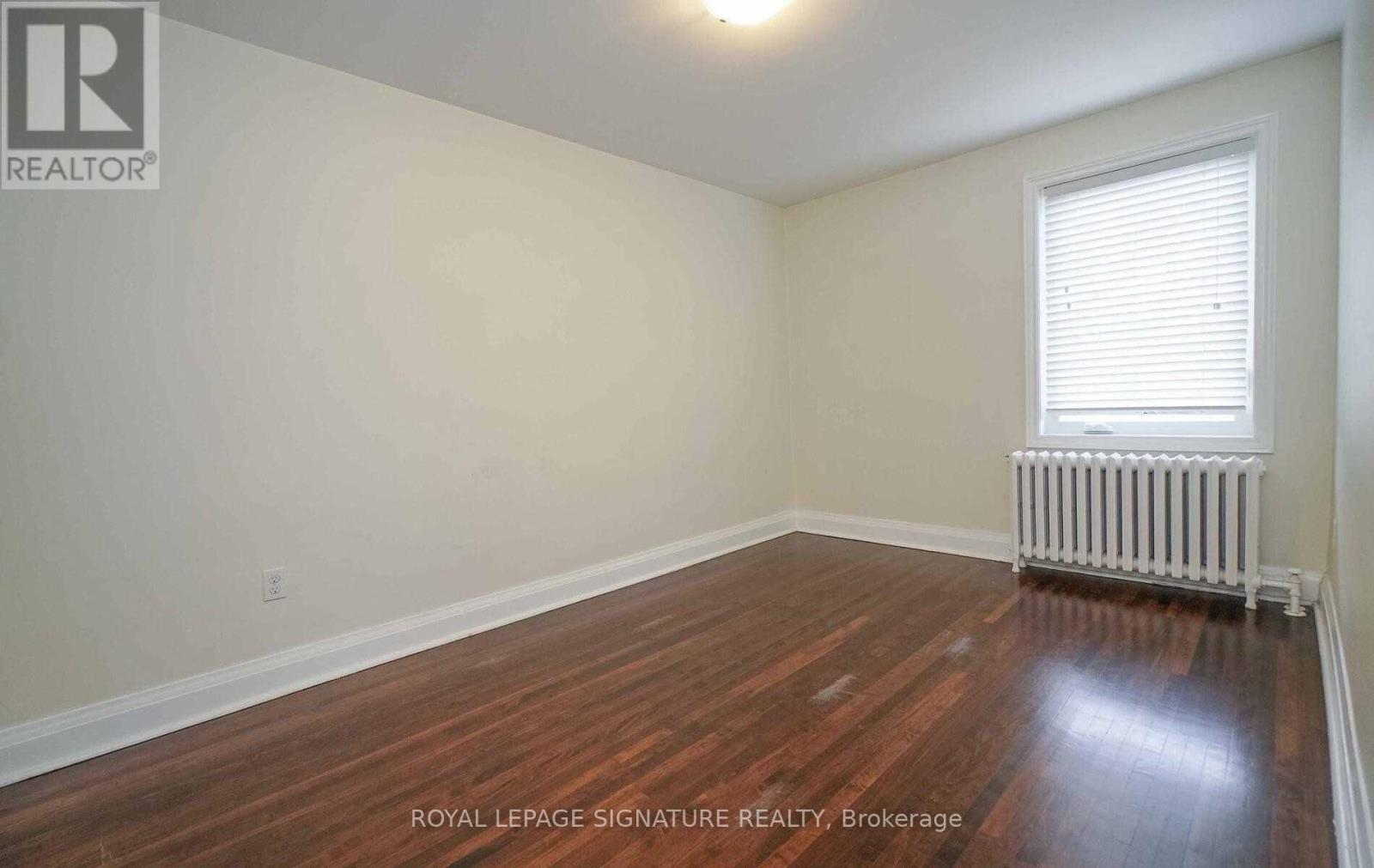 1076 Greenwood Avenue, Toronto, Ontario  M4J 4E3 - Photo 13 - E13747008