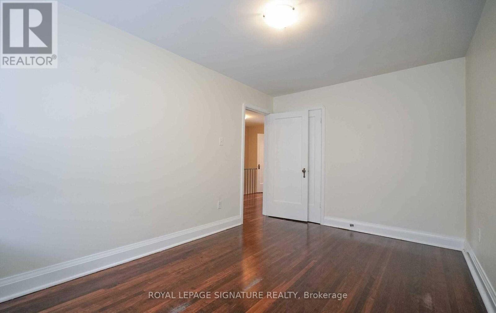 1076 Greenwood Avenue, Toronto, Ontario  M4J 4E3 - Photo 14 - E13747008