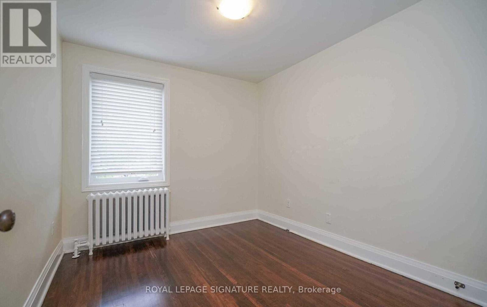 1076 Greenwood Avenue, Toronto, Ontario  M4J 4E3 - Photo 15 - E13747008