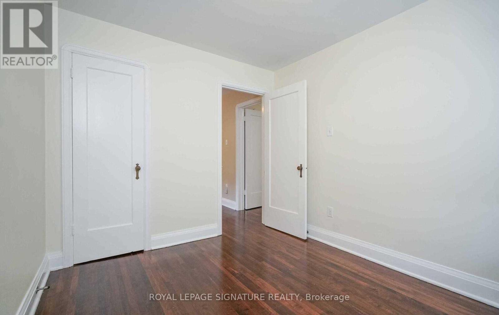 1076 Greenwood Avenue, Toronto, Ontario  M4J 4E3 - Photo 16 - E13747008