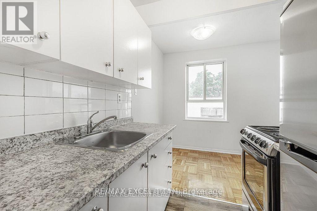 303 - 156 Kingston Road, Toronto, Ontario  M4L 1S7 - Photo 10 - E13747020