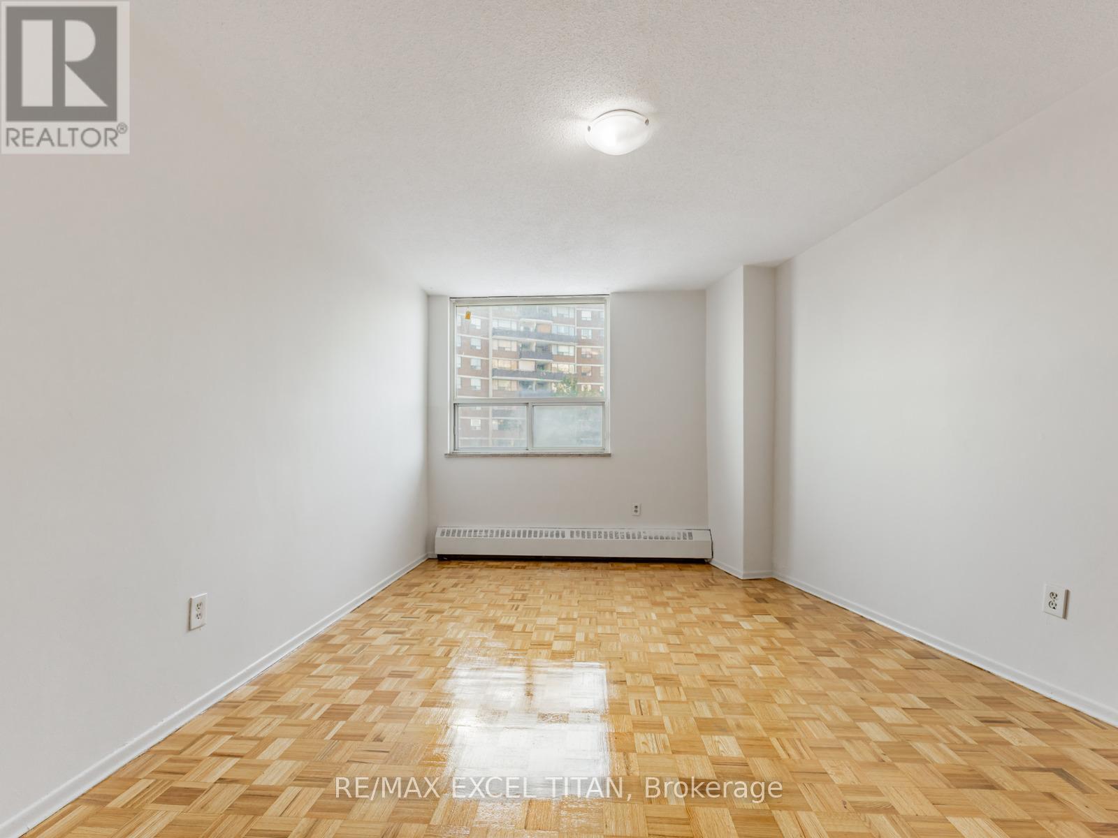 801 - 1385 Midland Avenue, Toronto, Ontario M1P 3B8 - Photo 13 - E13747026