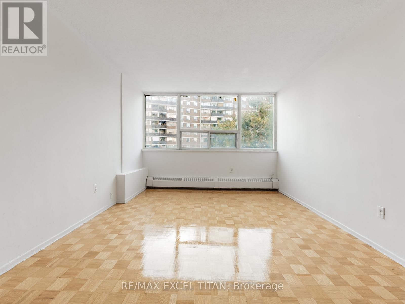 801 - 1385 Midland Avenue, Toronto, Ontario M1P 3B8 - Photo 8 - E13747026