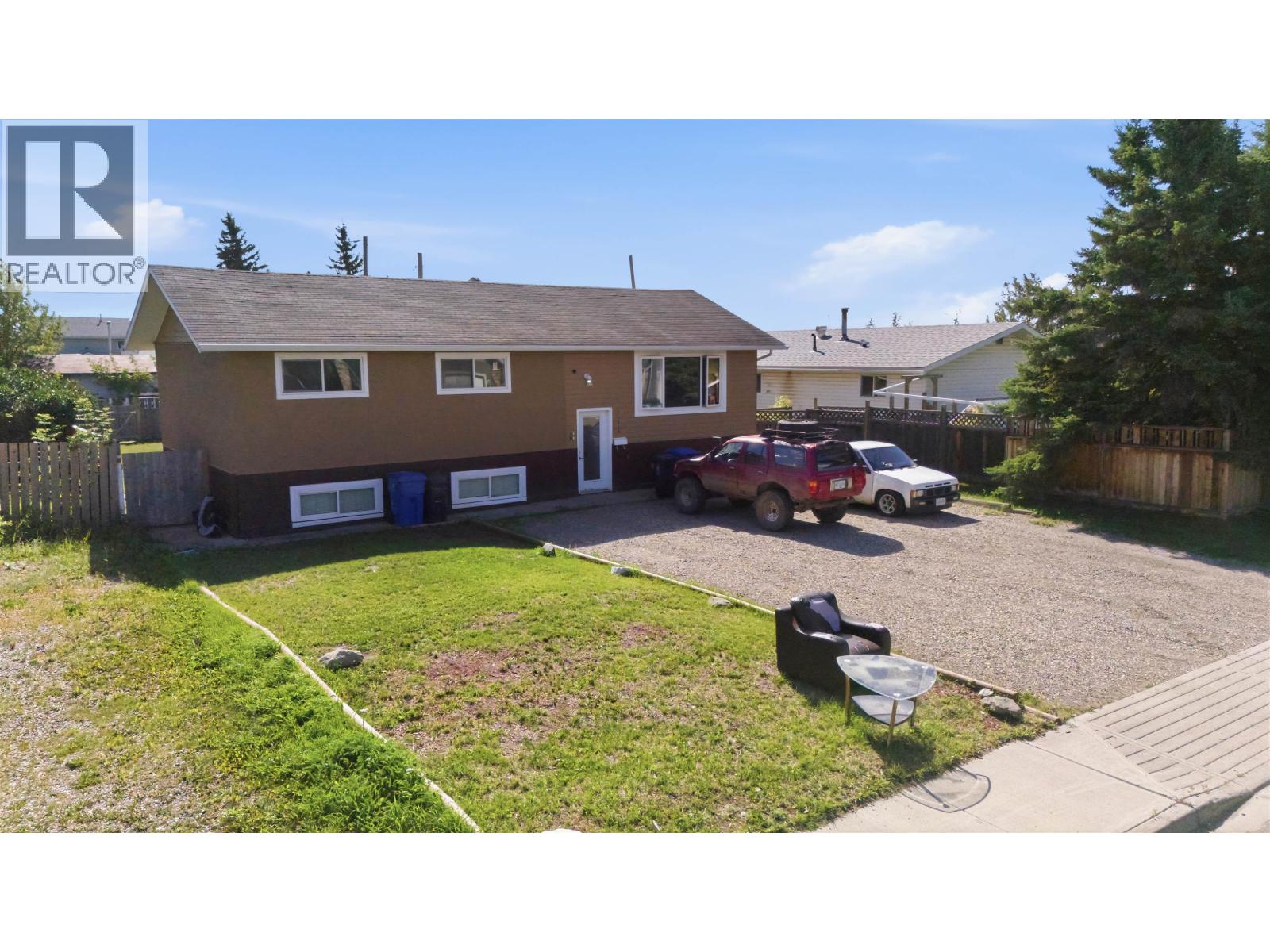11115 102 Avenue, Fort St. John, British Columbia  V1J 2G2 - Photo 2 - R3161636