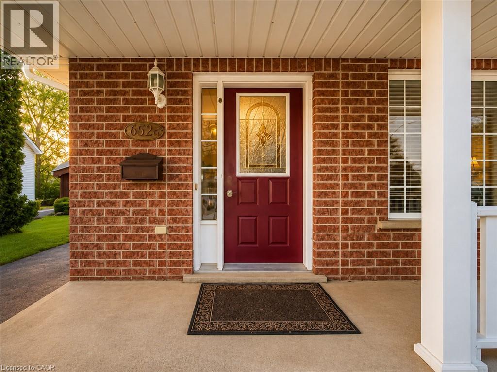 652 JACOB Lane Unit# A, Waterloo, Ontario