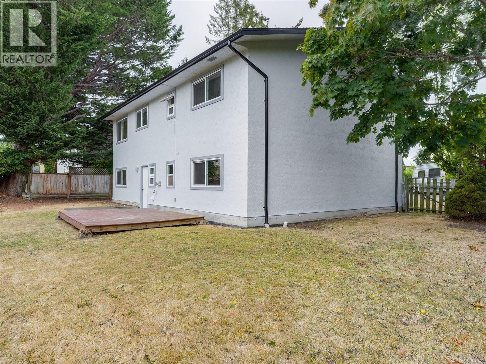 4468 Fairmont Pl, Saanich, British Columbia  V8N 4R3 - Photo 33 - 1048729