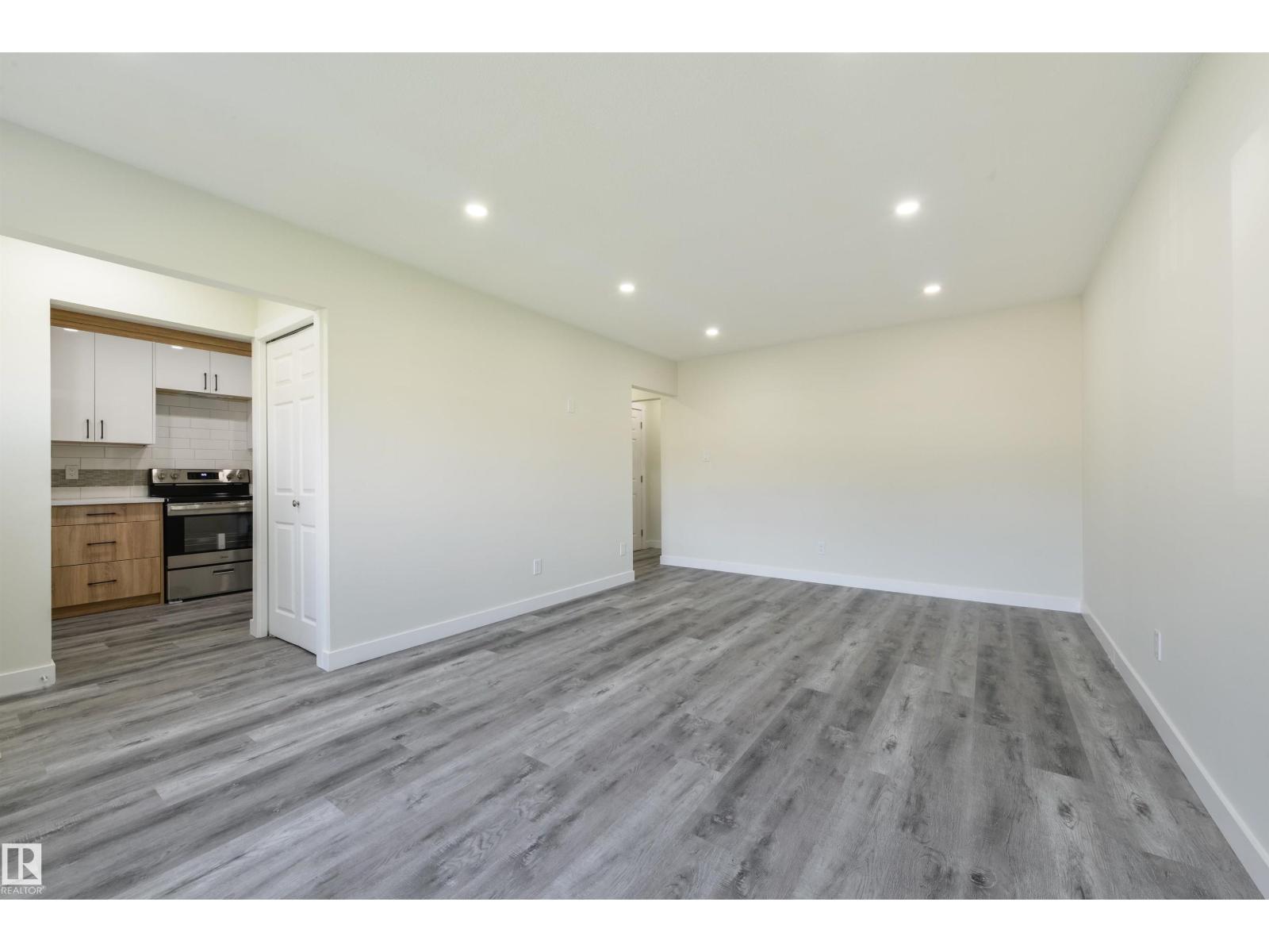 8019 141 Av NW, Edmonton, Alberta  T5C 2N8 - Photo 10 - E4507174