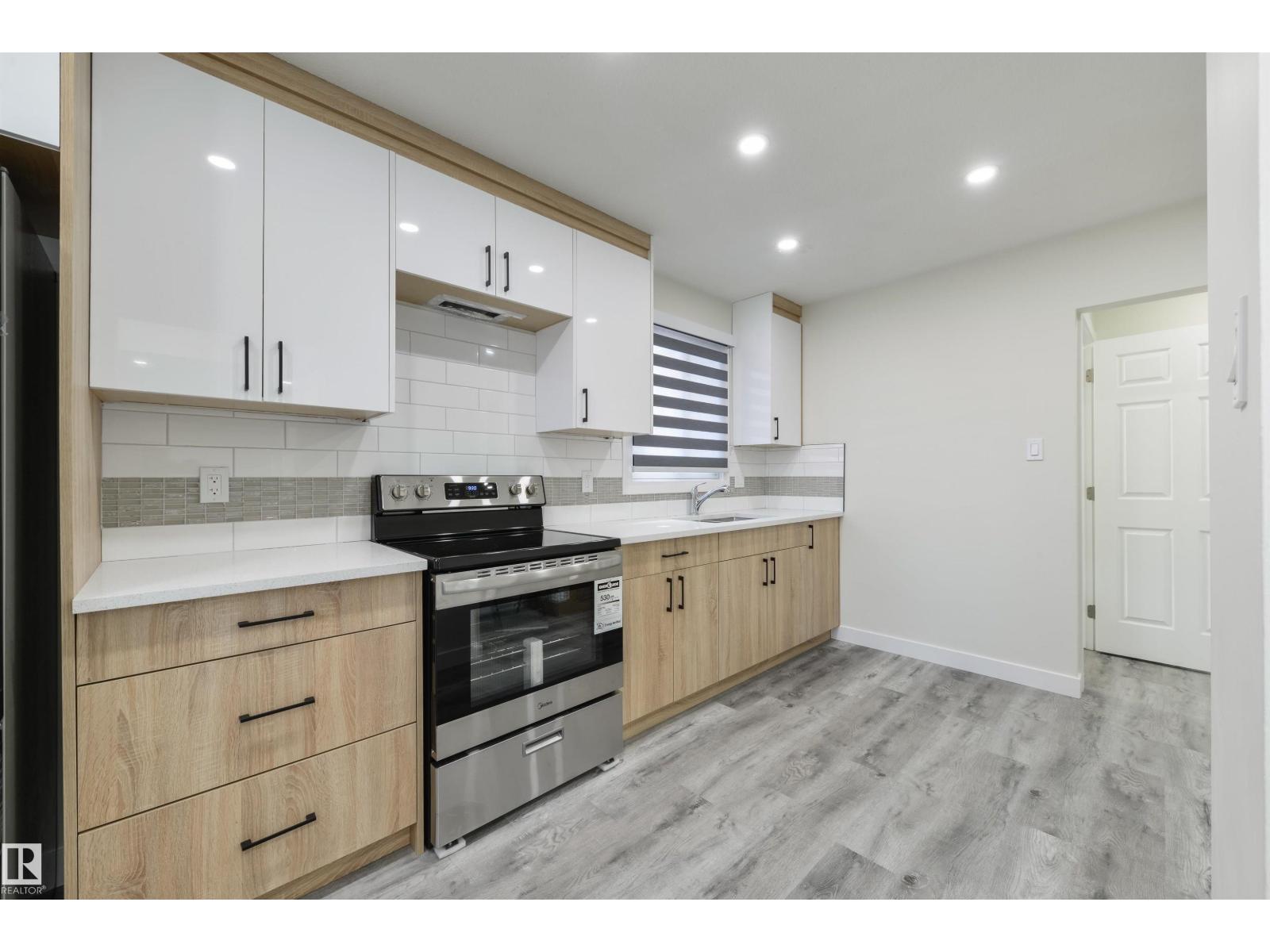 8019 141 Av NW, Edmonton, Alberta  T5C 2N8 - Photo 12 - E4507174