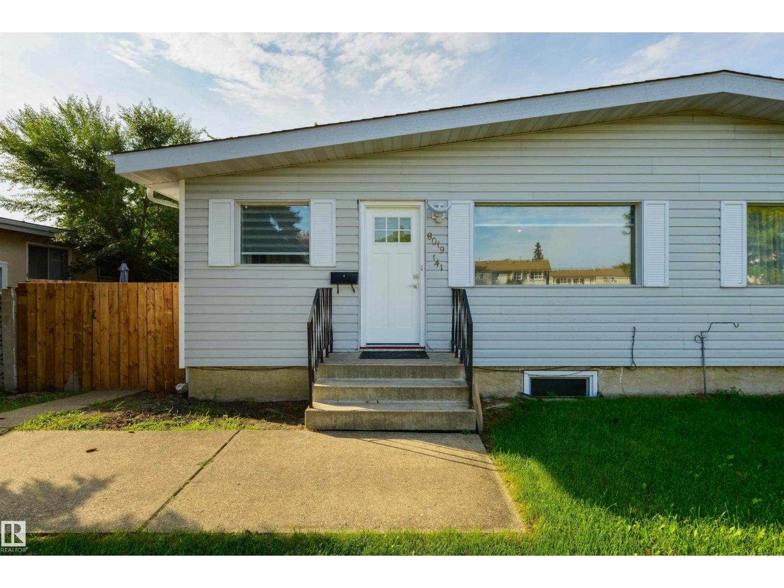 8019 141 Av NW, Edmonton, Alberta  T5C 2N8 - Photo 4 - E4507174
