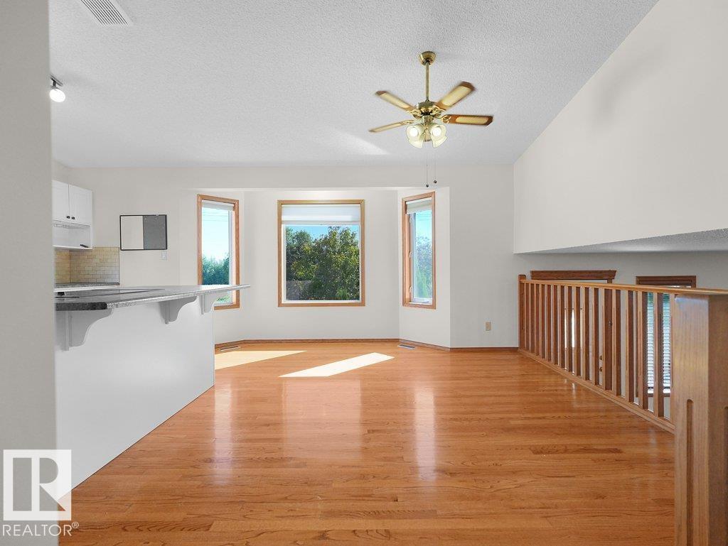 535 Pardee Bay Nw, Edmonton, Alberta  T5T 5Y9 - Photo 12 - E4507176