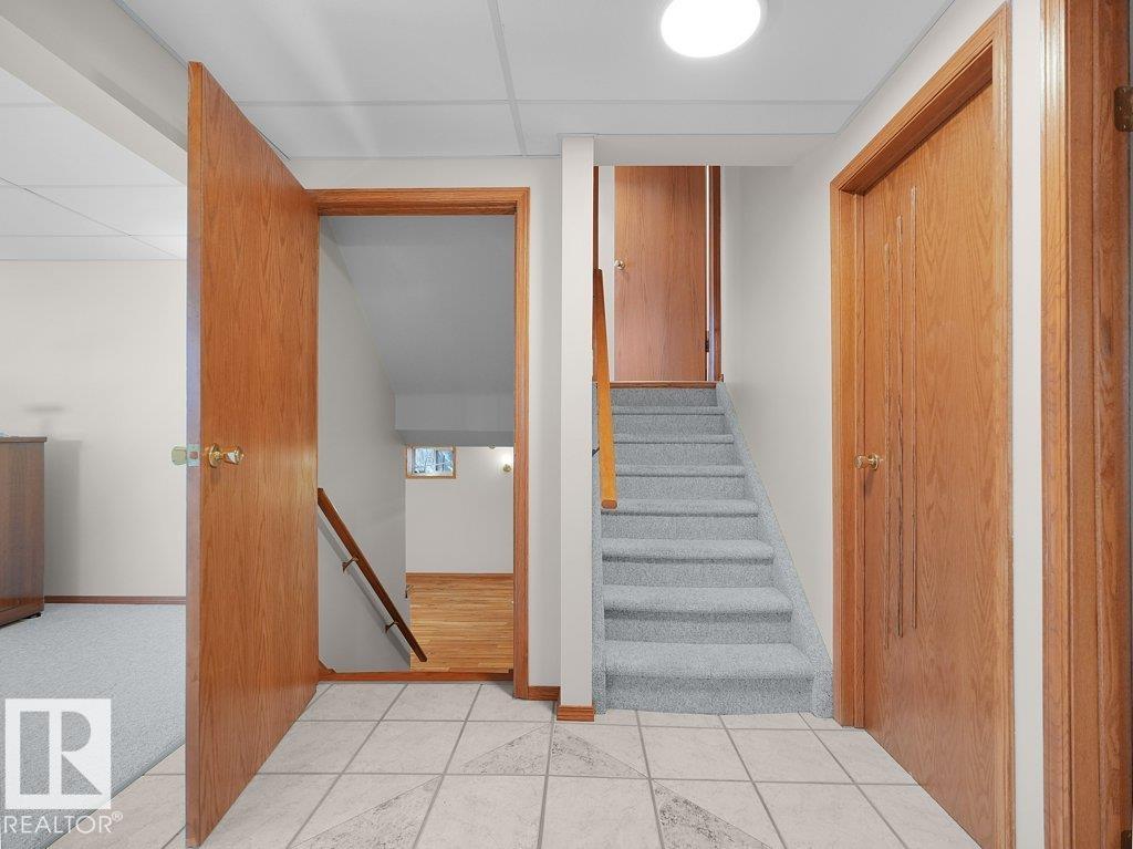 535 Pardee Bay Nw, Edmonton, Alberta  T5T 5Y9 - Photo 41 - E4507176