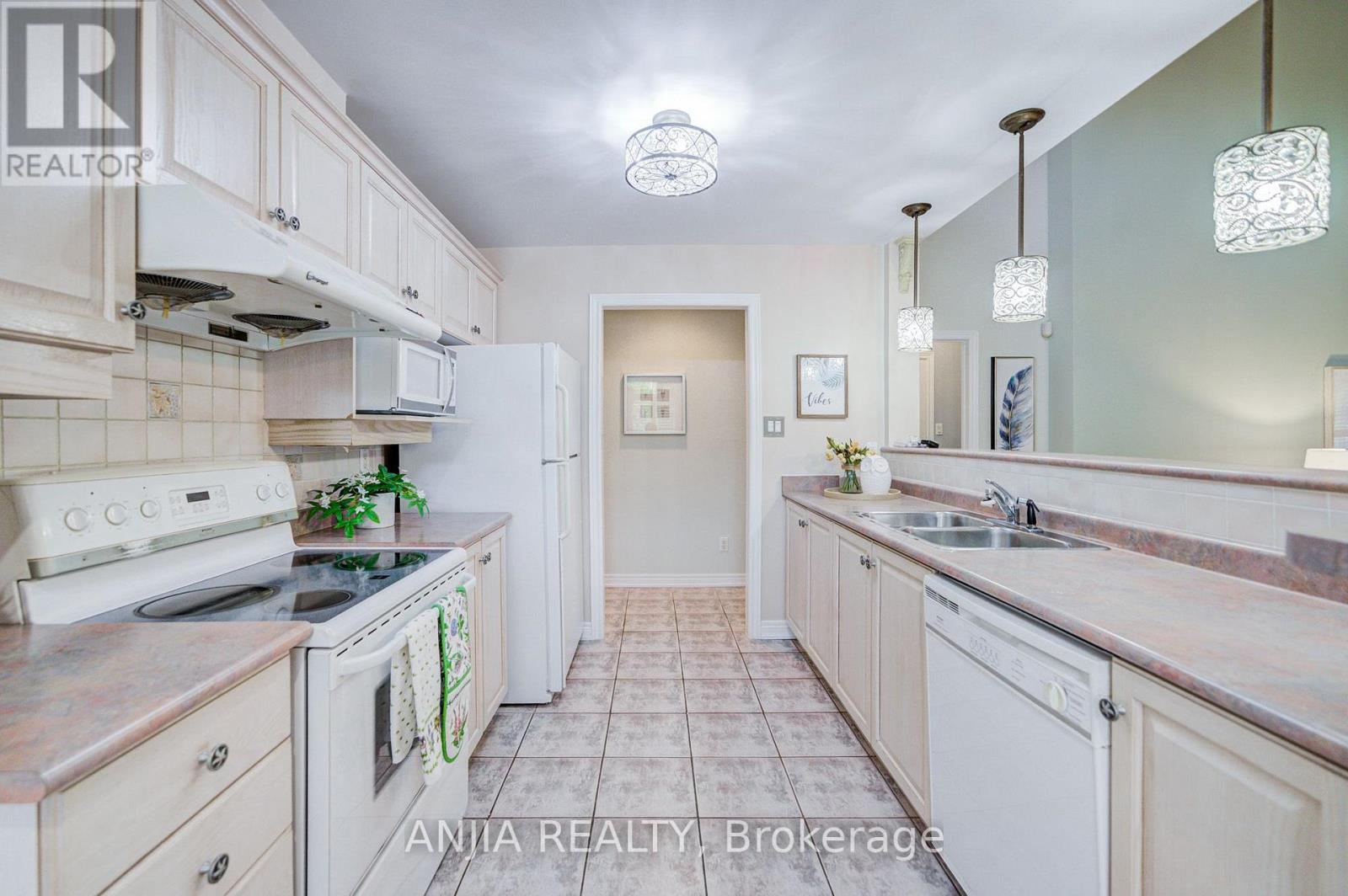 52 Augusta Drive Way, Markham, Ontario L6E 1B5 - Photo 6 - N13746860