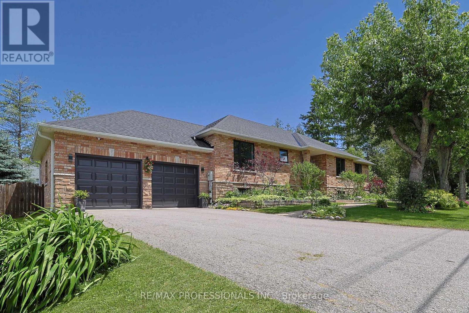 101 MAPLE AVENUE, Georgina, Ontario