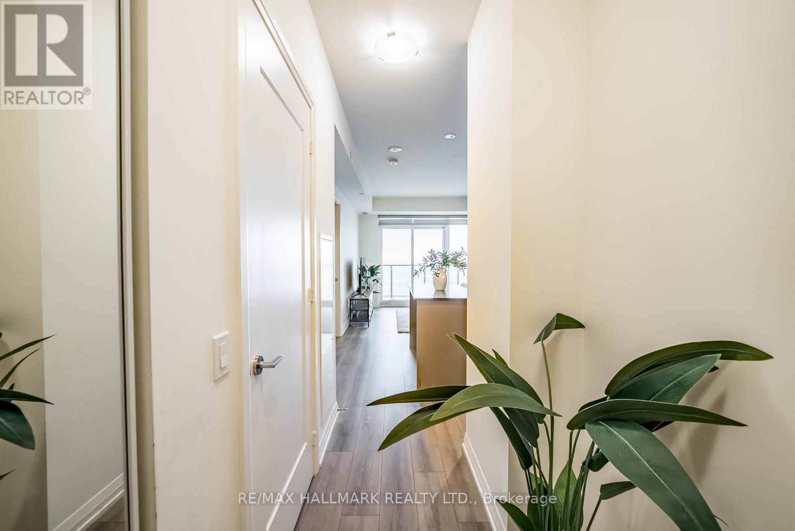 1706 - 8960 Jane Street, Vaughan (Vellore Village), Ontario  L4K 0N9 - Photo 4 - N13747014