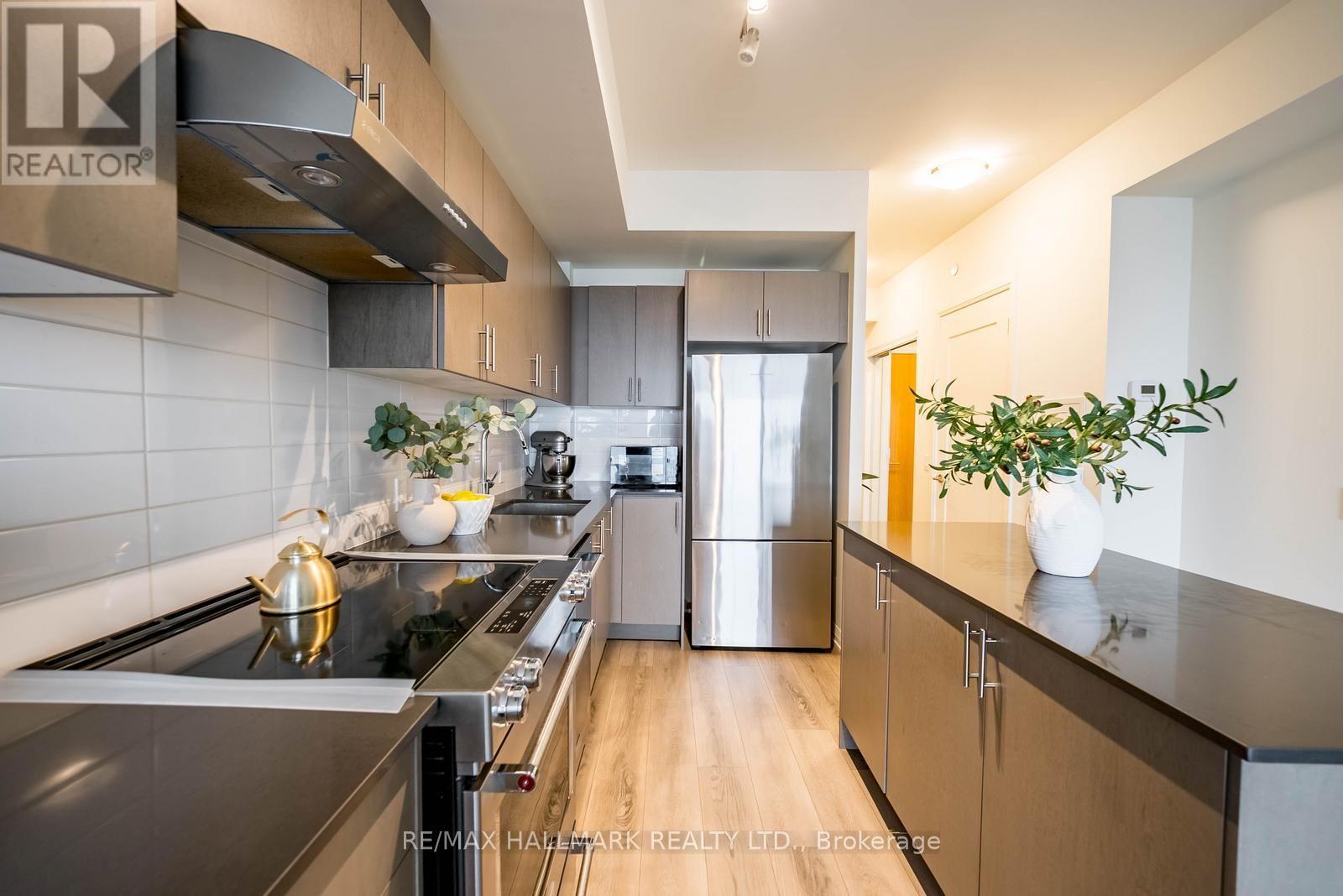 1706 - 8960 Jane Street, Vaughan (Vellore Village), Ontario  L4K 0N9 - Photo 5 - N13747014
