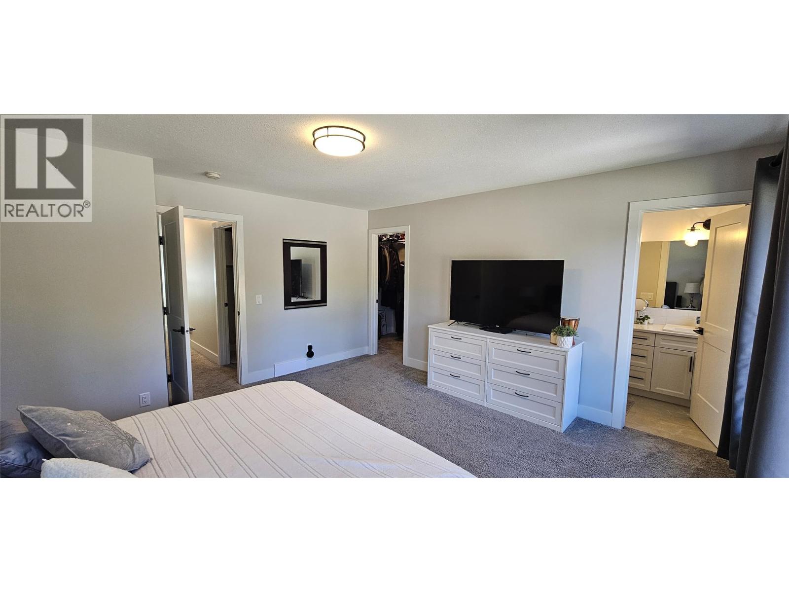 2265 Black Hawk Drive, Sparwood, British Columbia  V0B 2G2 - Photo 23 - 10399243